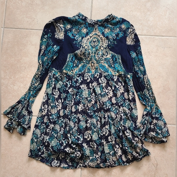 Free People Women's Lady Luck‎ Printed Long Bell Sleeve Tunic Dress   Sz M - Picture 7 of 15